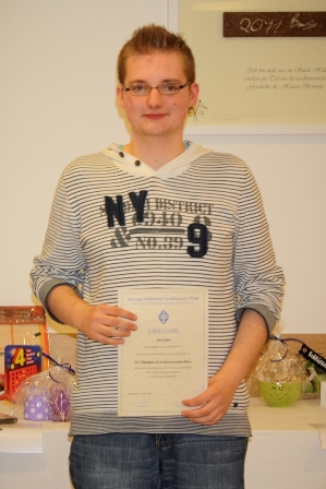 3-facher Bezirks-Jugendmeister
                    Tim Segger